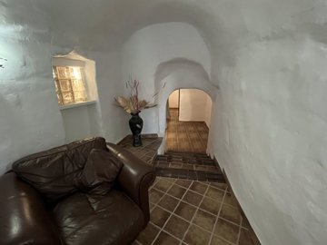 v3048256