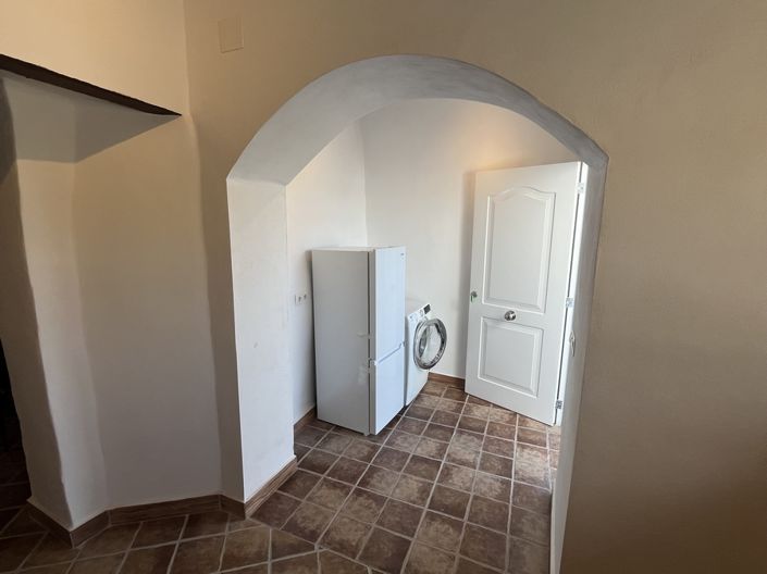 Image No.31-4 Bed House for sale