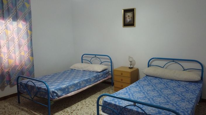 Image No.21-5 Bed Property for sale