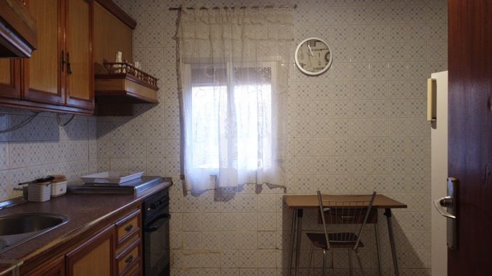 Image No.10-5 Bed Property for sale