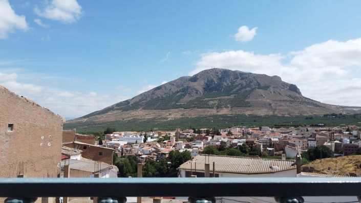 Image No.30-4 Bed Property for sale