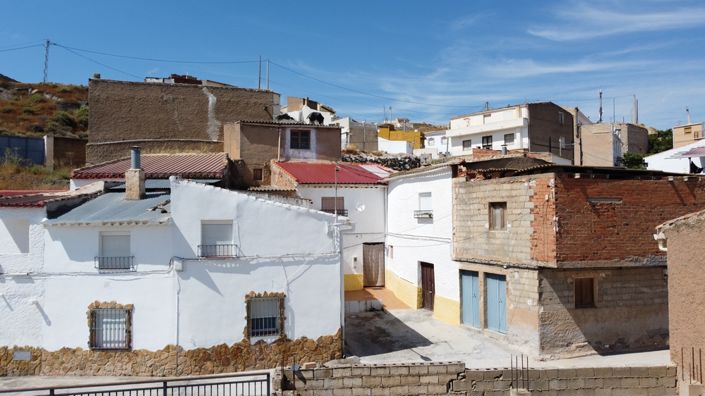 Image No.5-4 Bed Property for sale