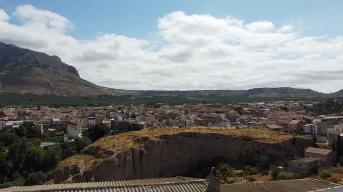 Image No.7-4 Bed Property for sale