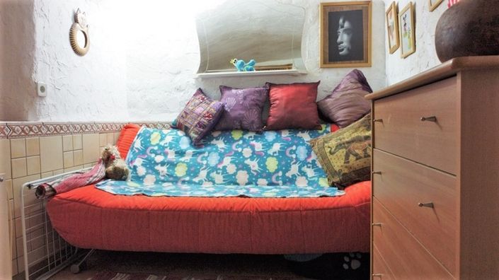 Image No.20-4 Bed House for sale