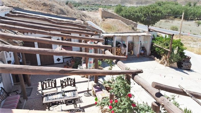 Image No.45-4 Bed House for sale