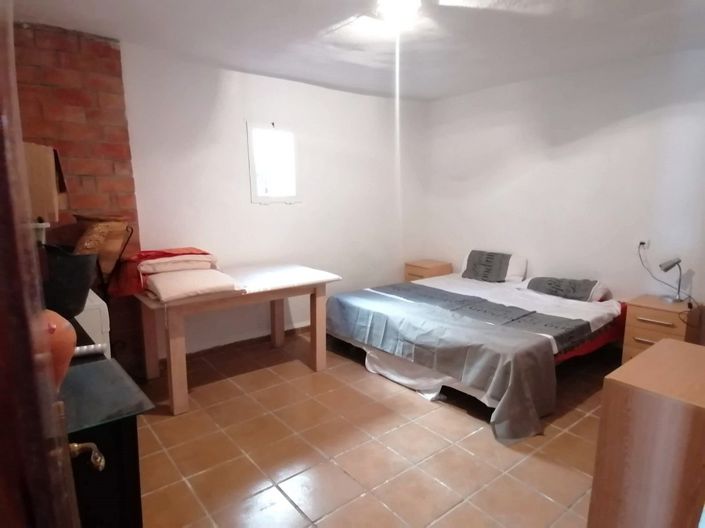 Image No.13-5 Bed Property for sale