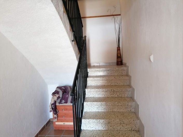 Image No.15-5 Bed Property for sale