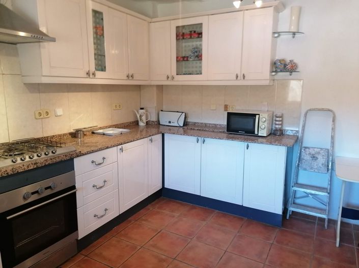 Image No.19-5 Bed Property for sale