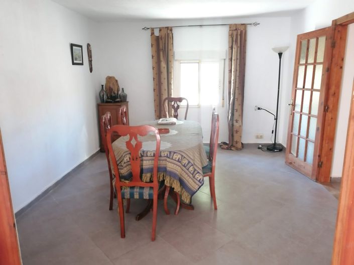 Image No.22-5 Bed Property for sale