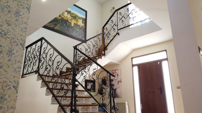 Image No.11-4 Bed Property for sale