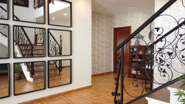 Image No.12-4 Bed Property for sale