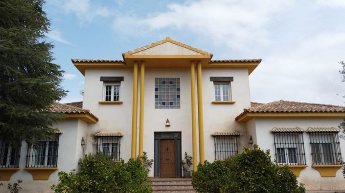 Image No.3-4 Bed Property for sale