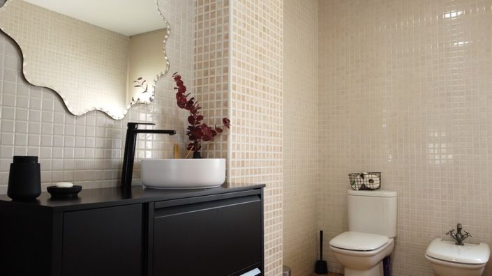 Image No.24-4 Bed Property for sale