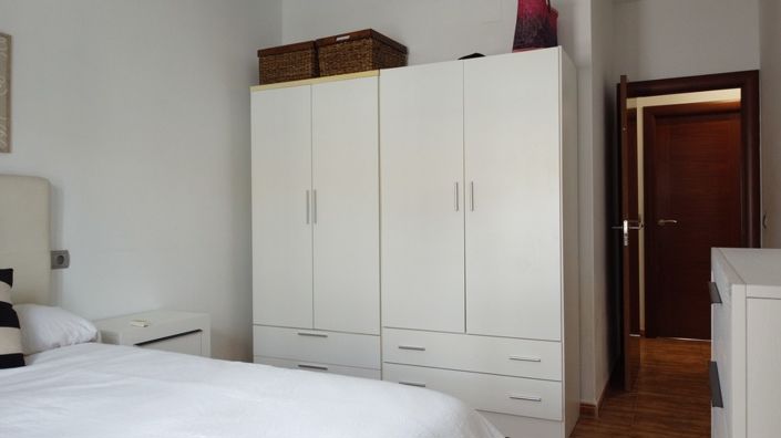 Image No.33-4 Bed Property for sale