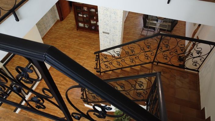 Image No.49-4 Bed Property for sale