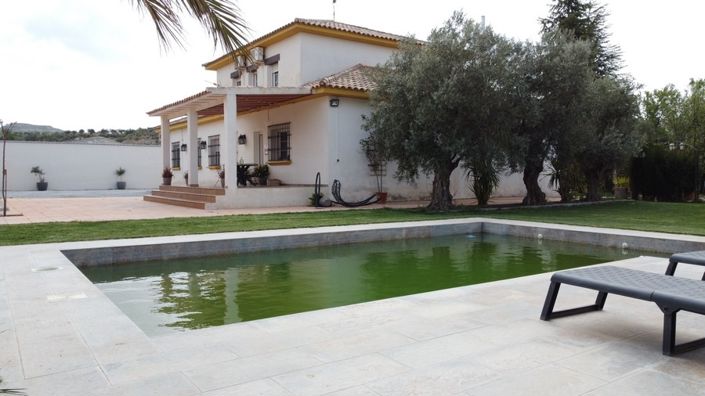 Image No.51-4 Bed Property for sale