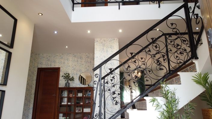 Image No.10-4 Bed Property for sale