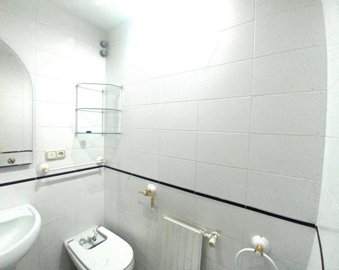 v3085256