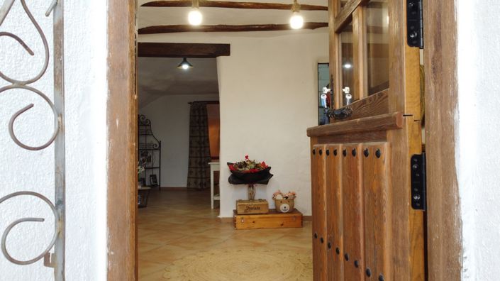 Image No.5-3 Bed House for sale