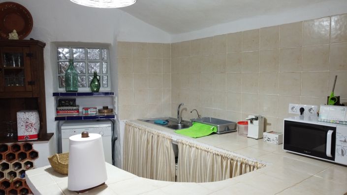 Image No.9-3 Bed House for sale