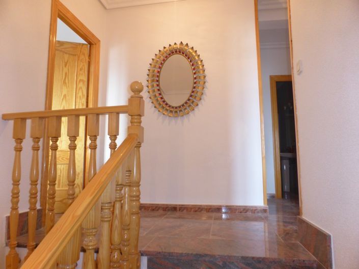 Image No.16-4 Bed Property for sale