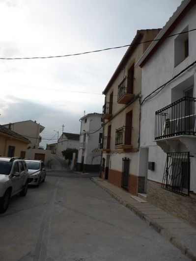 Image No.29-4 Bed Property for sale