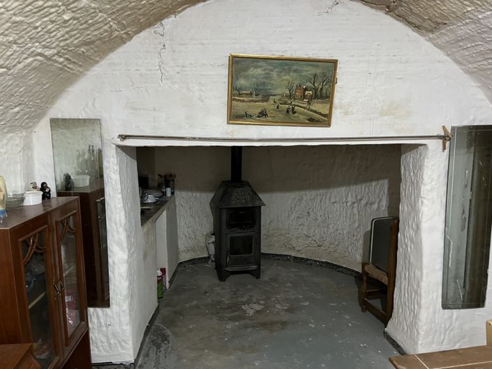 Image No.12-2 Bed House for sale