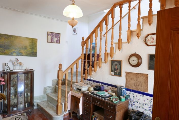 Image No.21-7 Bed Property for sale