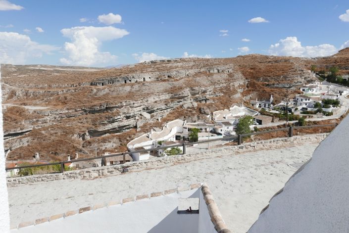 Image No.24-House for sale