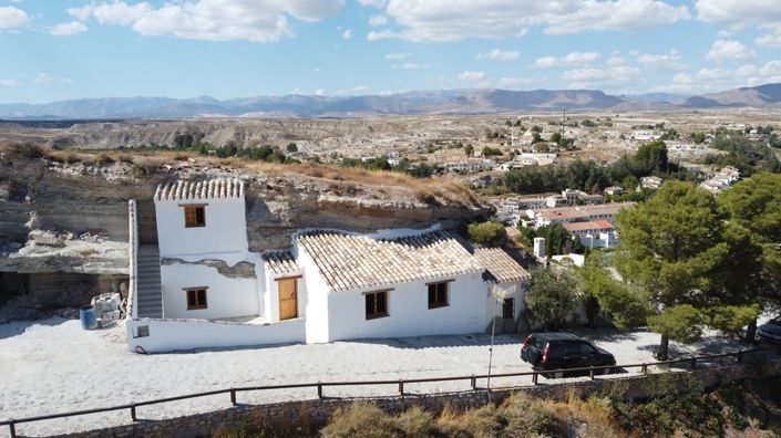 Image No.38-House for sale