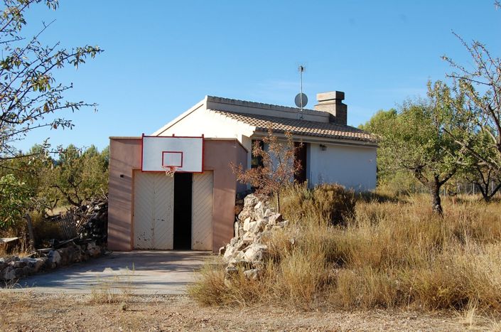 Image No.8-3 Bed Property for sale