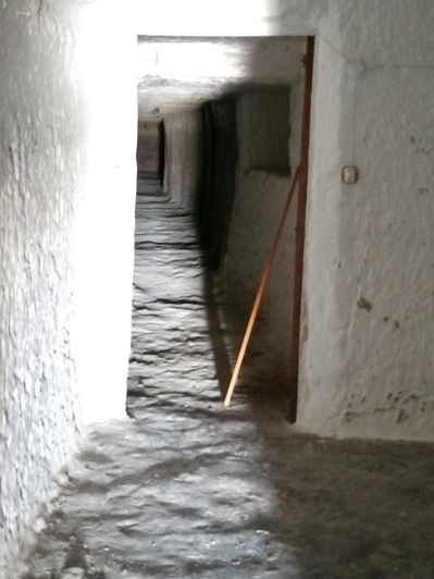 Image No.18-6 Bed House for sale