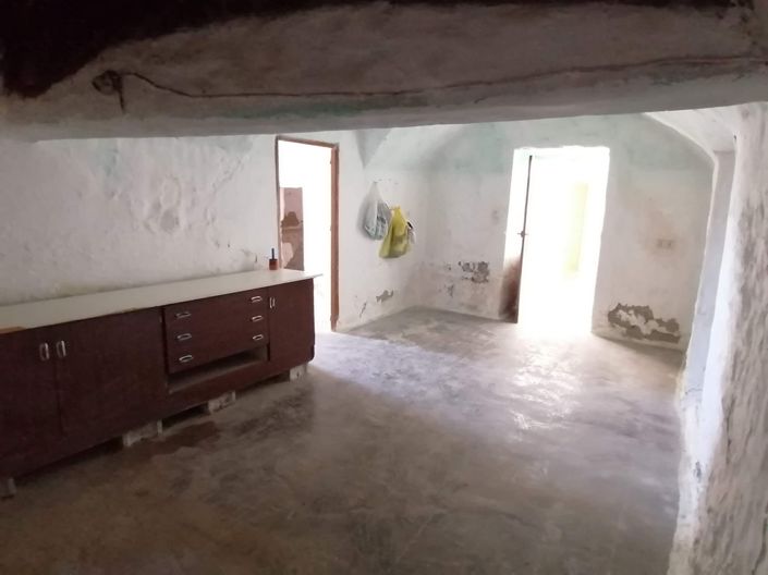 Image No.23-6 Bed House for sale