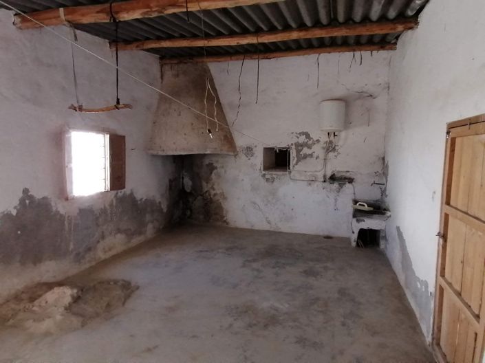 Image No.41-6 Bed House for sale