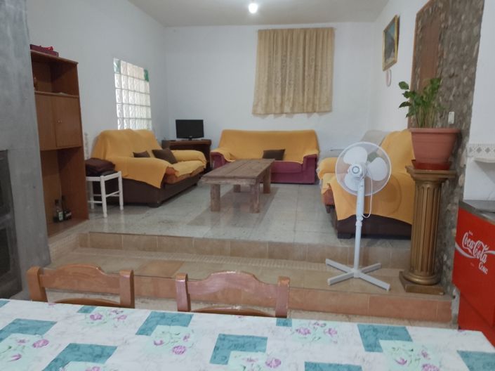 Image No.11-6 Bed Property for sale