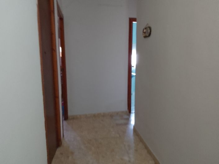 Image No.22-6 Bed Property for sale