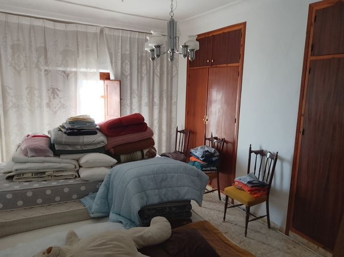 Image No.31-6 Bed Property for sale