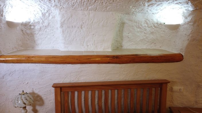 Image No.28-3 Bed House for sale