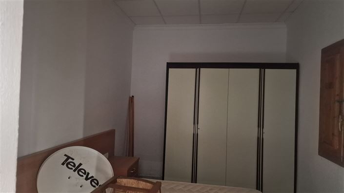 Image No.17-7 Bed Country House for sale