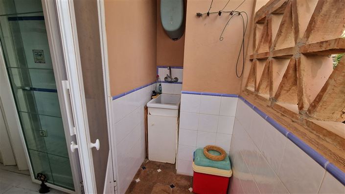 Image No.31-5 Bed Property for sale