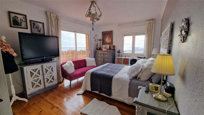 Image No.35-5 Bed Property for sale