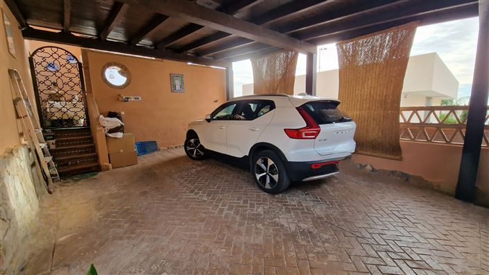 Image No.54-5 Bed Property for sale