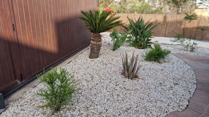 Image No.14-6 Bed Property for sale