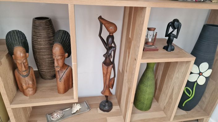 Image No.57-6 Bed Property for sale