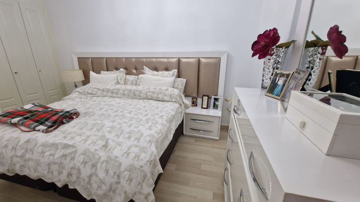 Image No.11-2 Bed Apartment for sale