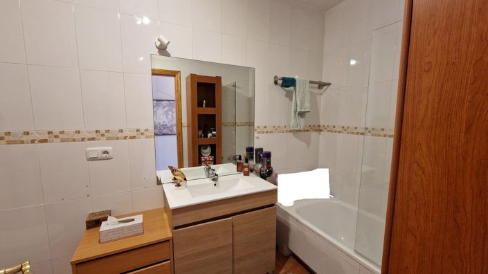 Image No.26-2 Bed Apartment for sale