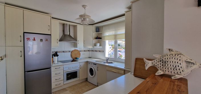 Image No.28-3 Bed Duplex for sale