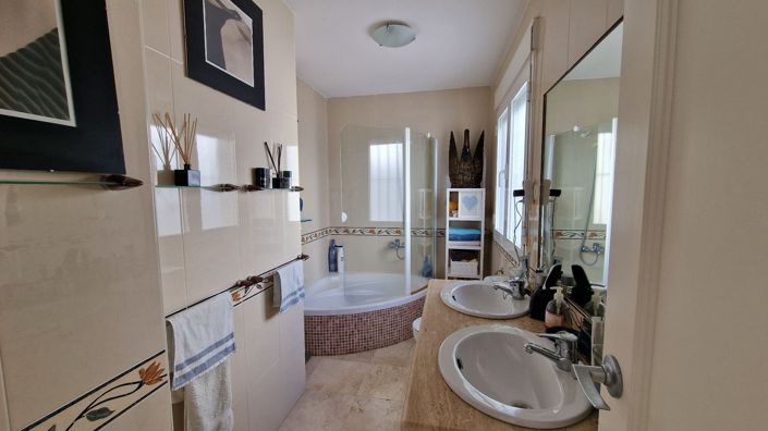 Image No.37-3 Bed Duplex for sale