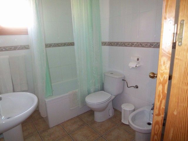 Image No.6-8 Bed Hotel for sale