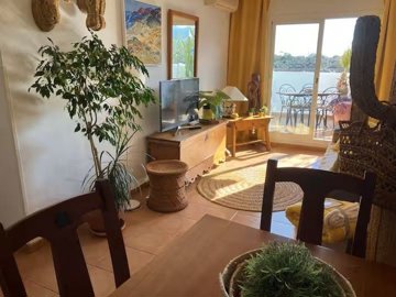 bf15f1aa-9e16-41ff-9fbe-2ce6958caf02